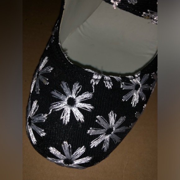 Nila & Nila pumps - Picture 5 of 7